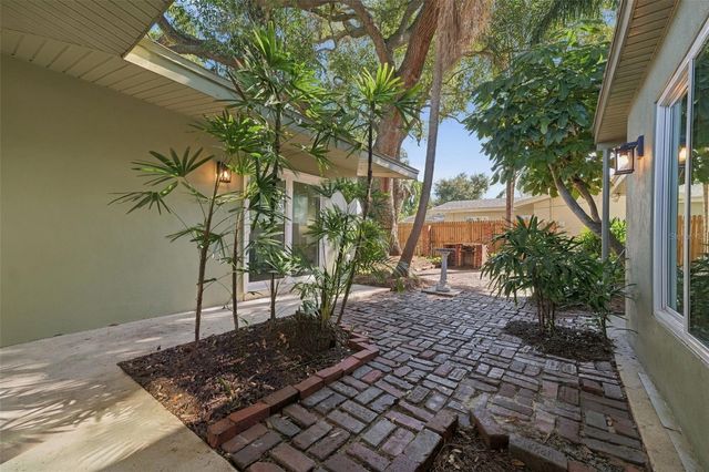 1856 FRANCIS DRIVE, Clearwater, FL 33763