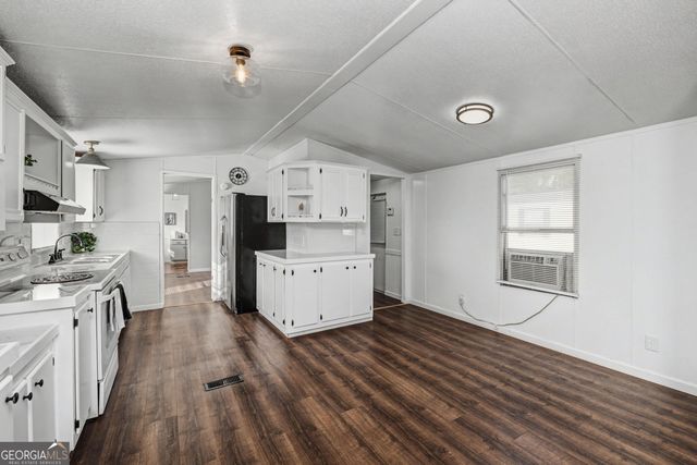 73 Lillian Circle, Stockbridge, GA 30281