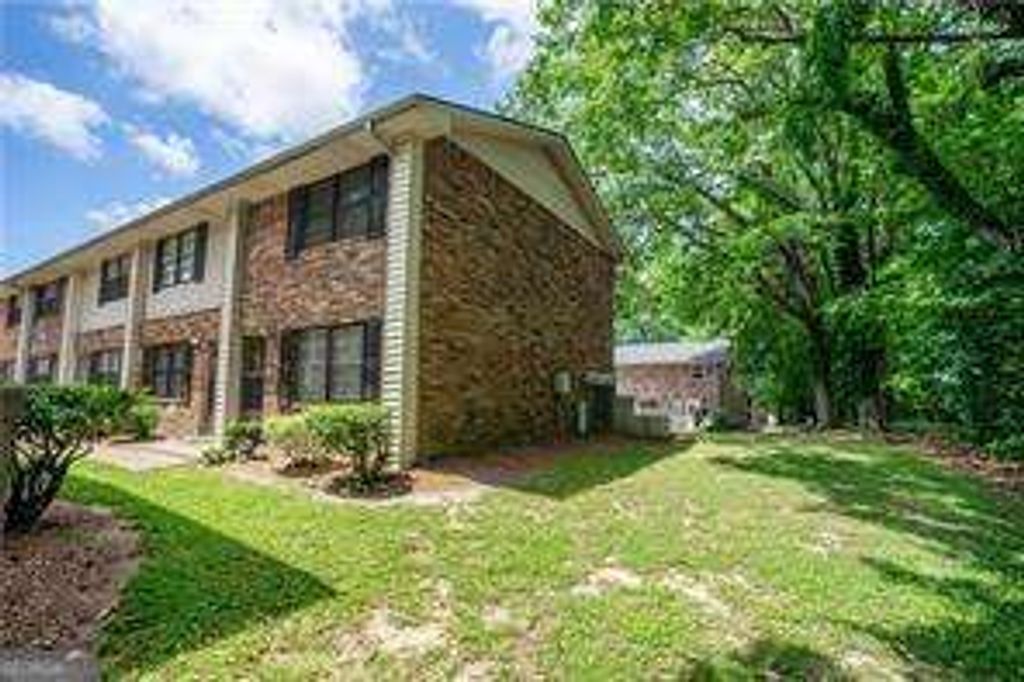 1235 Riverside Drive C8, Gainesville, GA 30501