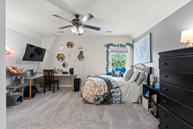 6804 MONTAUK CT, Columbia, MO 65203