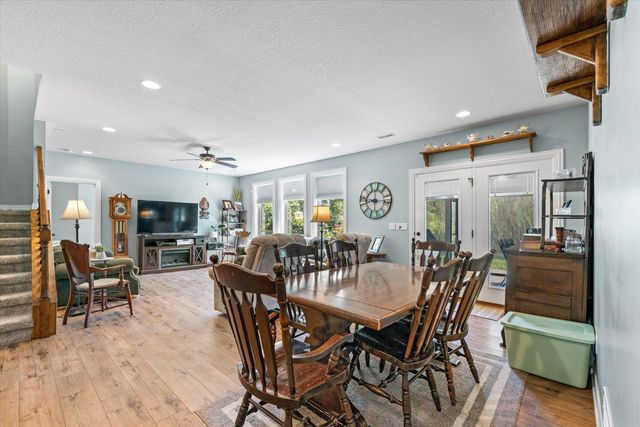 6804 MONTAUK CT, Columbia, MO 65203