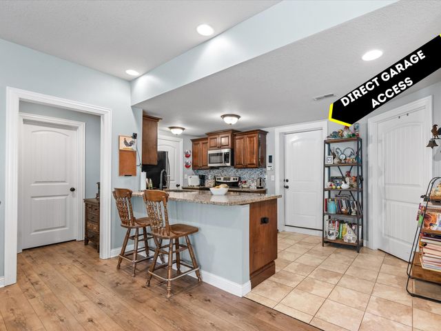 6804 MONTAUK CT, Columbia, MO 65203