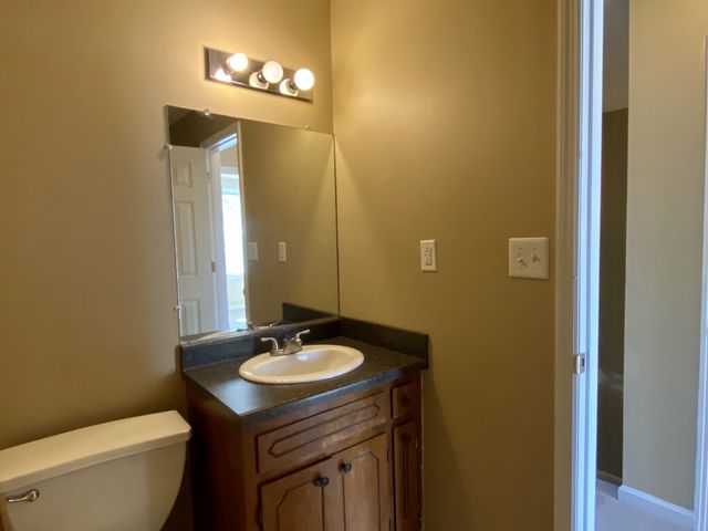 610 Commerce St Unit 16, Clarksville, TN 37040