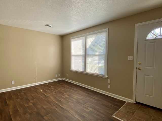 610 Commerce St Unit 16, Clarksville, TN 37040