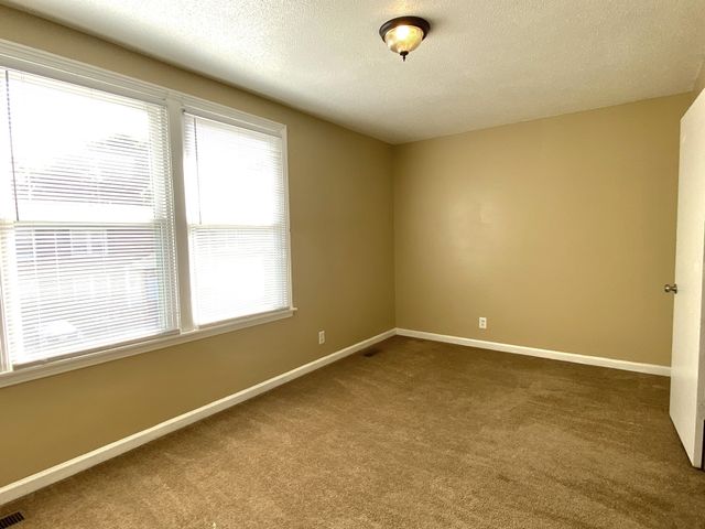 610 Commerce St Unit 16, Clarksville, TN 37040