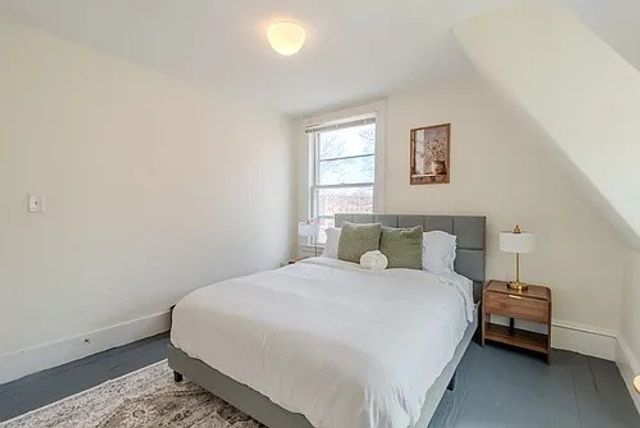 27R Albion 1, Somerville, MA 02143