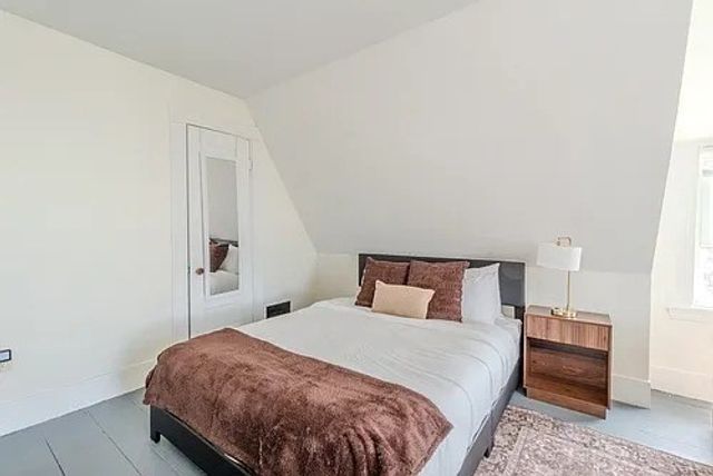 27R Albion 1, Somerville, MA 02143