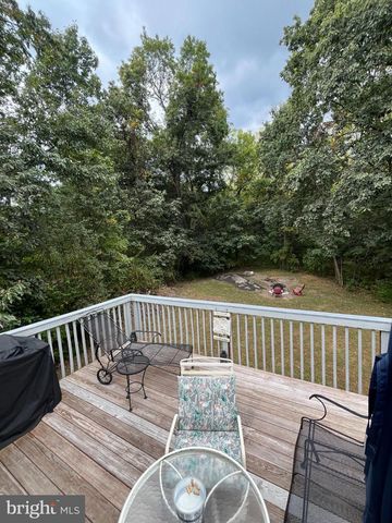 111 HOSTA, Martinsburg, WV 25401