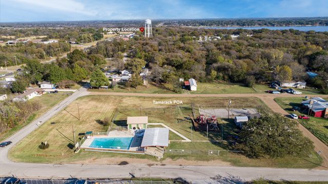 208 Shadowwood Street, Gun Barrel City, TX 75156