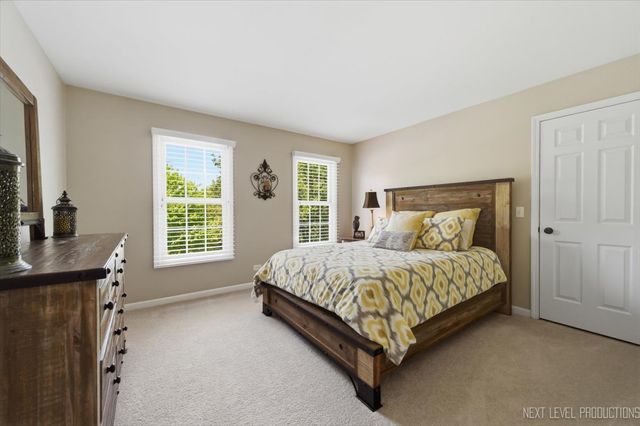 990 Pinecrest Drive, Sugar Grove, IL 60554