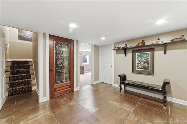 990 Pinecrest Drive, Sugar Grove, IL 60554
