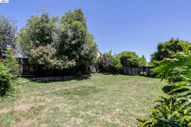 36276 Cedar Blvd, Newark, CA 94560