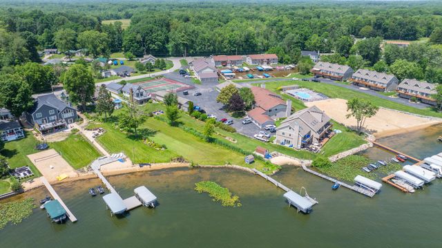 5791 Beech Street, Coloma Twp, MI 49038