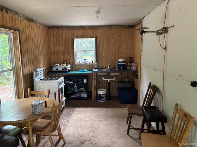 27221 Bootjack Road, Lake Linden, MI 49945