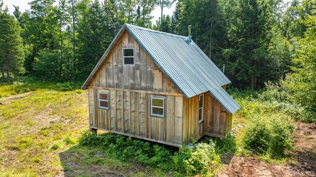 27221 Bootjack Road, Lake Linden, MI 49945