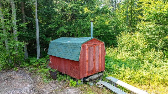 27221 Bootjack Road, Lake Linden, MI 49945