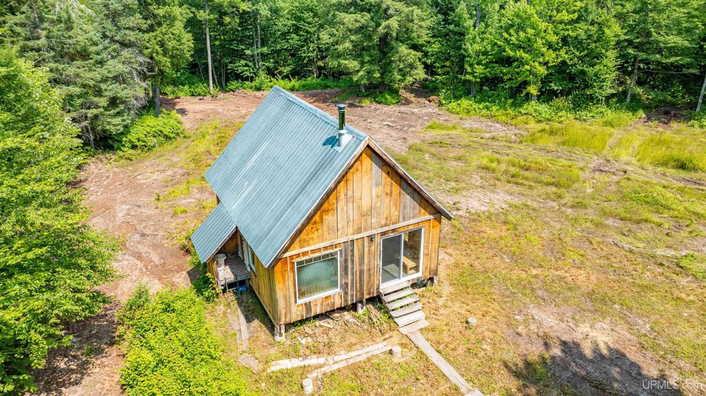 27221 Bootjack Road, Lake Linden, MI 49945