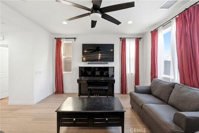 19718 Kamm Court, Canyon Country, CA 91351