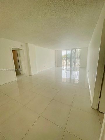 13155 Ixora Ct 201, North Miami, FL 33181