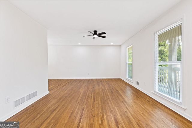 942 Hearthstone Drive, Stone Mountain, GA 30083