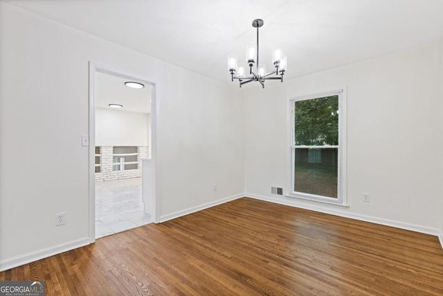 942 Hearthstone Drive, Stone Mountain, GA 30083