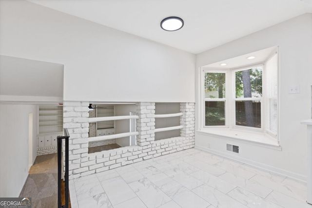942 Hearthstone Drive, Stone Mountain, GA 30083