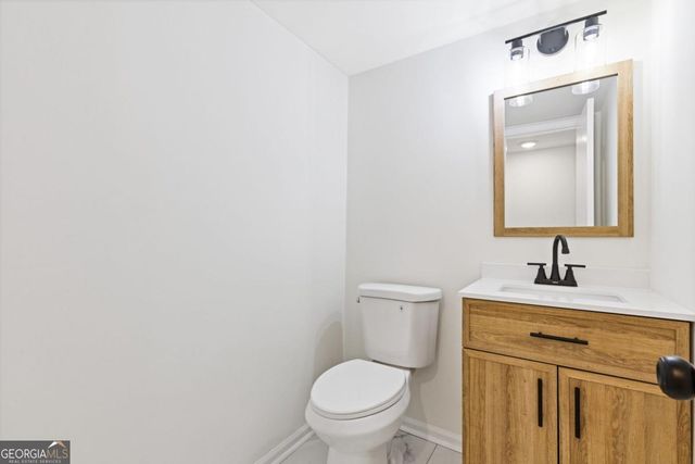 942 Hearthstone Drive, Stone Mountain, GA 30083