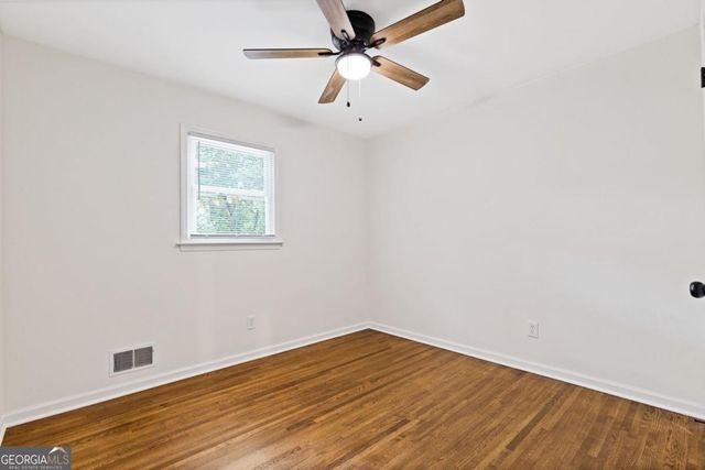 942 Hearthstone Drive, Stone Mountain, GA 30083