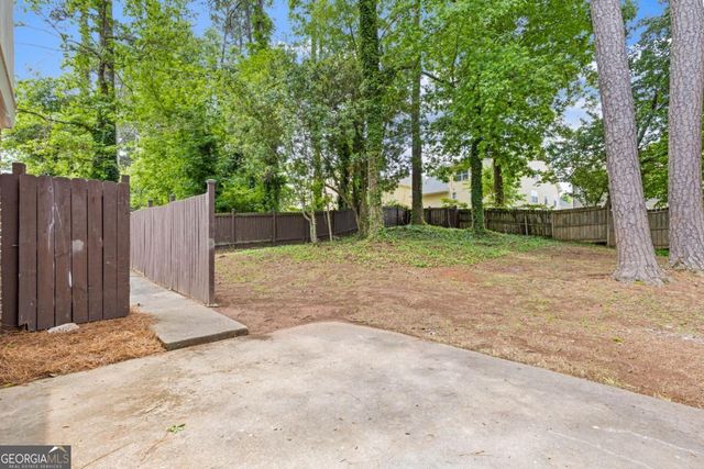 942 Hearthstone Drive, Stone Mountain, GA 30083