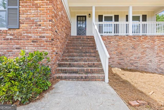 942 Hearthstone Drive, Stone Mountain, GA 30083