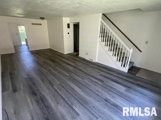 1402 - 1404 DAYTONA Drive, Peoria, IL 61614