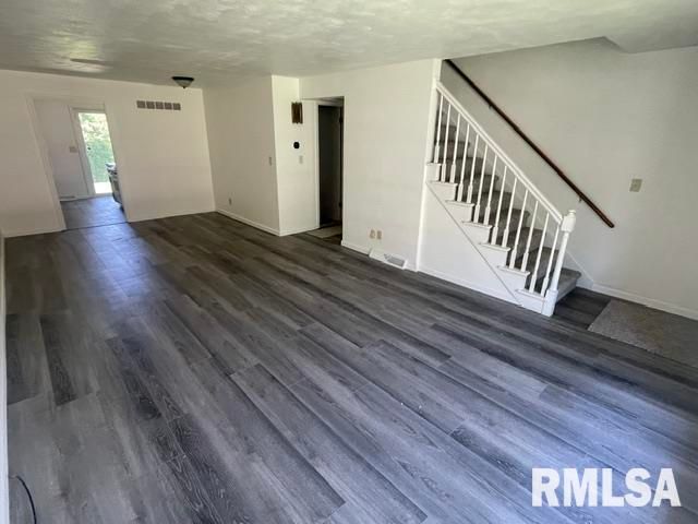 1402 - 1404 DAYTONA Drive, Peoria, IL 61614
