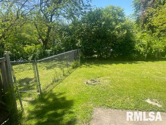 1402 - 1404 DAYTONA Drive, Peoria, IL 61614