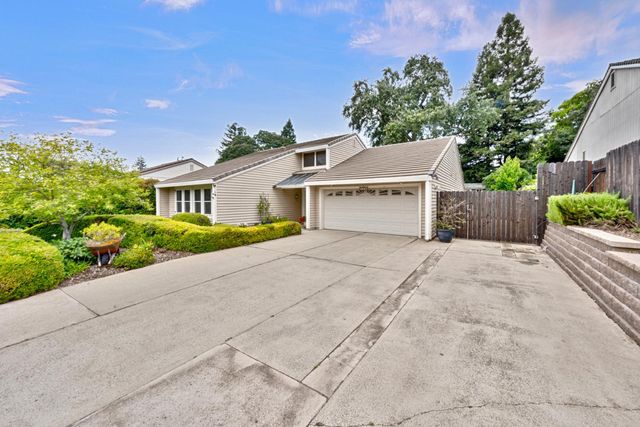 5208 Lincoln Villa Way, Fair Oaks, CA 95628