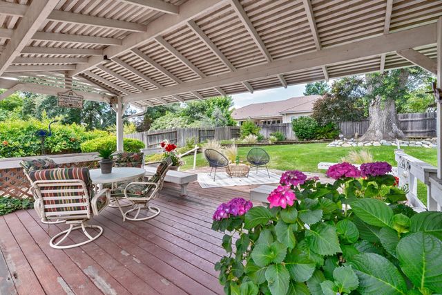 5208 Lincoln Villa Way, Fair Oaks, CA 95628