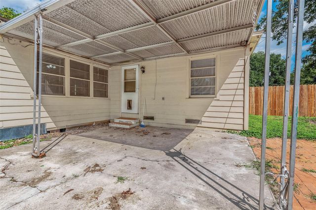 1116 Kettler St, Navasota, TX 77868