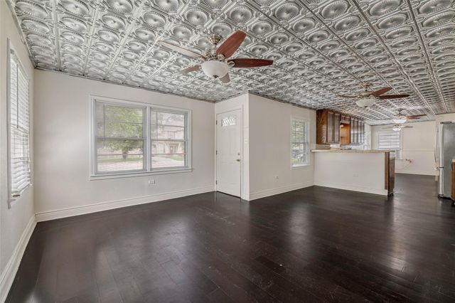 1116 Kettler St, Navasota, TX 77868