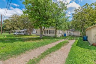 1116 Kettler St, Navasota, TX 77868