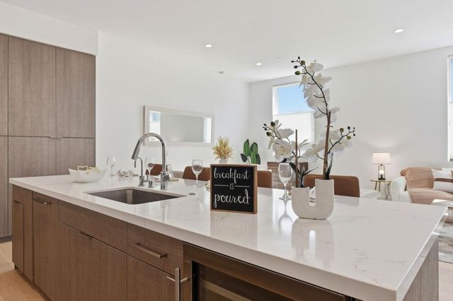 4880 El Camino Real 23, Los Altos, CA 94022