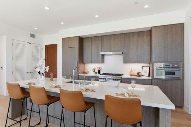 4880 El Camino Real 23, Los Altos, CA 94022