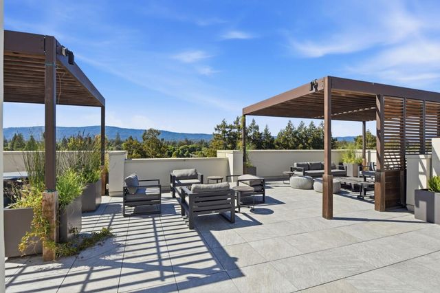 4880 El Camino Real 23, Los Altos, CA 94022