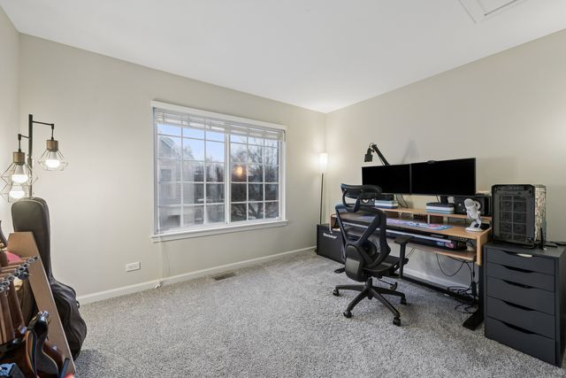 151 Lucerne Court 12-4, Wheeling, IL 60090