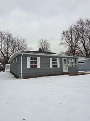 3241 Kenwood Street, Hammond, IN 46323