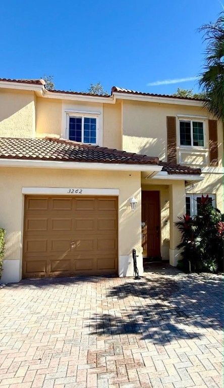 3262 NW 31st Terrace, Oakland Park, FL 33309