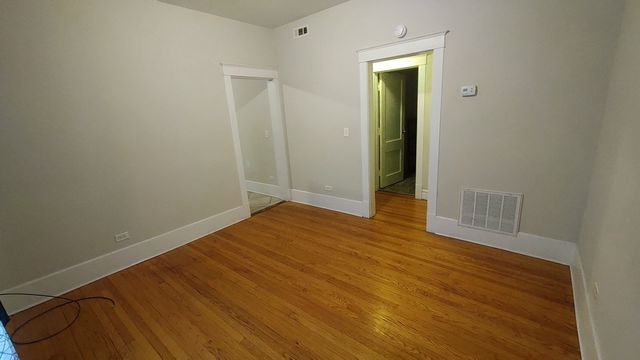 111 N Center Street 2R, Joliet, IL 60435