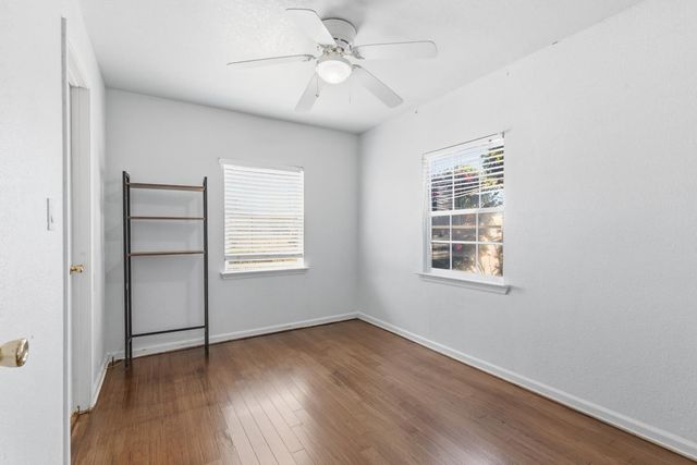 621 Poplar St, Oakdale, CA 95361