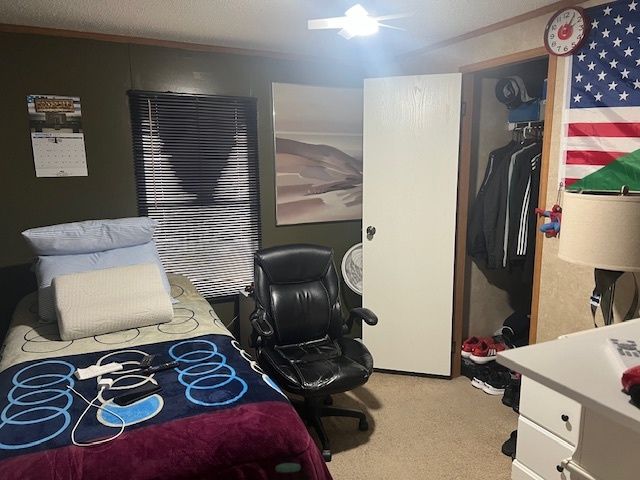 3503 Elaine Avenue, Park City, IL 60085