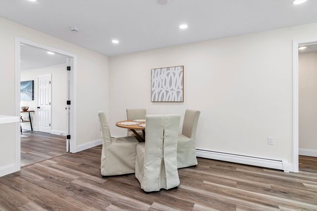 15 Pinewood Rd, Tewksbury, MA 01876