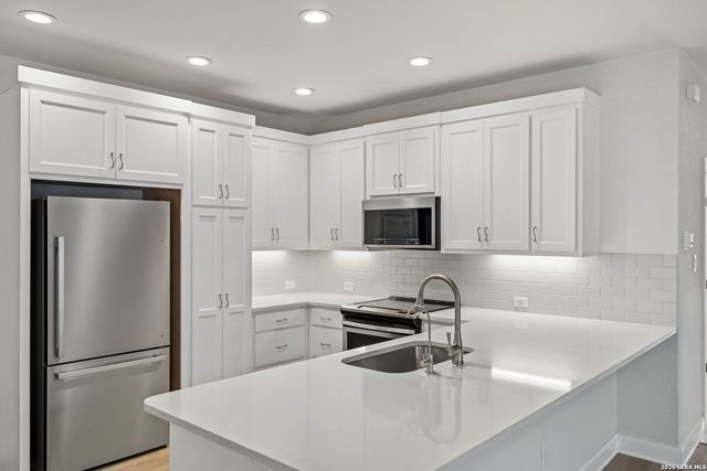 154 Magnolia Cir, Boerne, TX 78006
