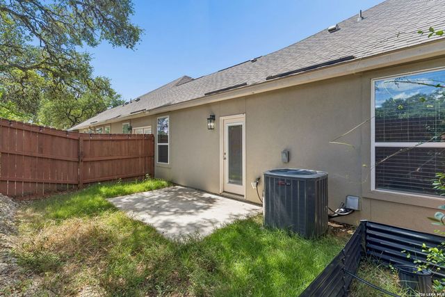 154 Magnolia Cir, Boerne, TX 78006